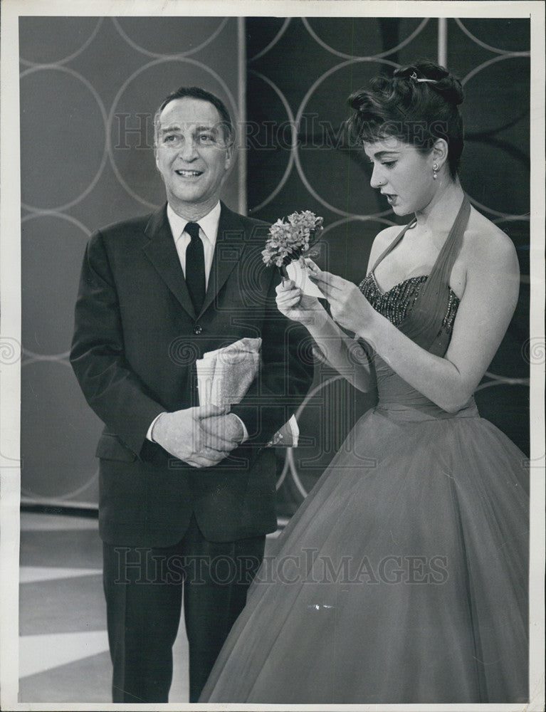 1959 Press Photo Anna Maria Alberghetti on &quot;The Garry moore Show&quot; - Historic Images