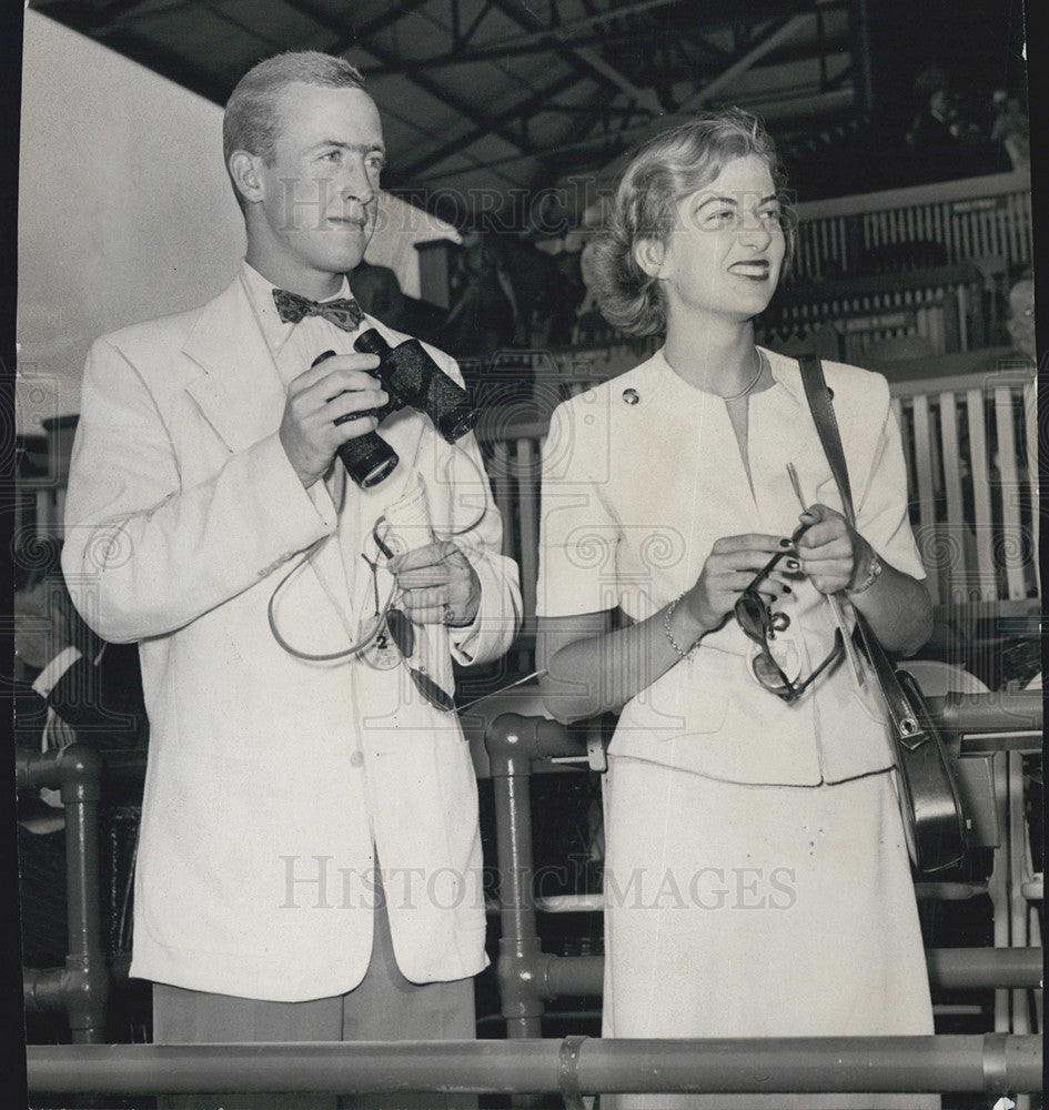 1949 Press Photo Julie ketting &amp; William B McIlvaine open Arlington racing season - Historic Images