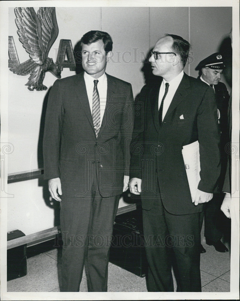 Press Photo Senator Ted Kennedy & Adlai Stevenson III - Historic Images