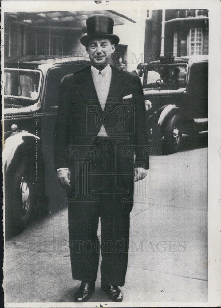 1953 Press Photo Adlai Stevenson on his way to a Garden Party at Buckingham Pal. - Historic Images