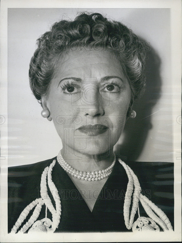 1943 Press Photo Grace Menken - Historic Images