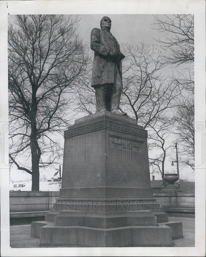 1957 Press Photo William McKinley&#39;s Statue - Historic Images