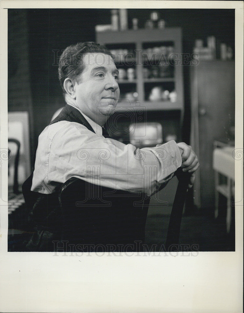 Frank McHugh in