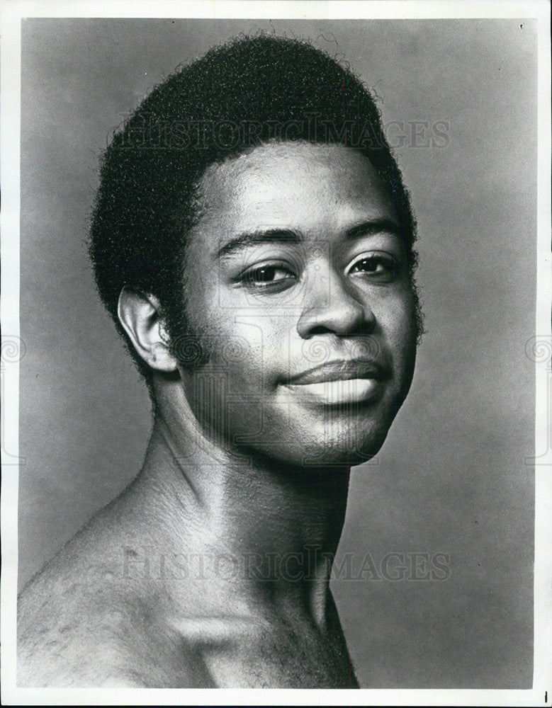 1971 Press Photo Pictured is dancer Earnest Morgan. - Historic Images