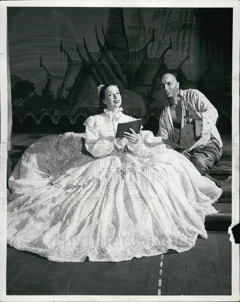 1955 Press Photo Patricia Morison and Leonard Graves star in &quot;The King and I.&quot; - Historic Images