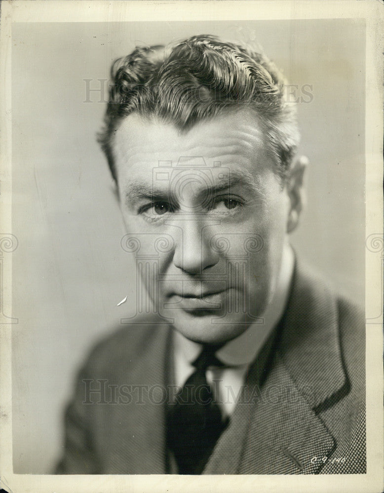 1945 Press Photo Tom Moore stars in Columbia Pictures&#39; &quot;The Last Parade.&quot; - Historic Images