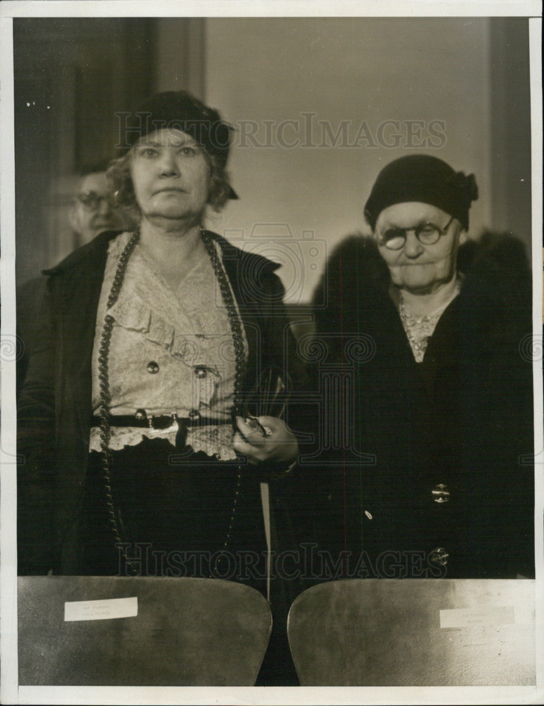 1933 Press Photo Mrs. Rona Mooney and Mary Mooney Wife & Mother Tom Mooney - Historic Images