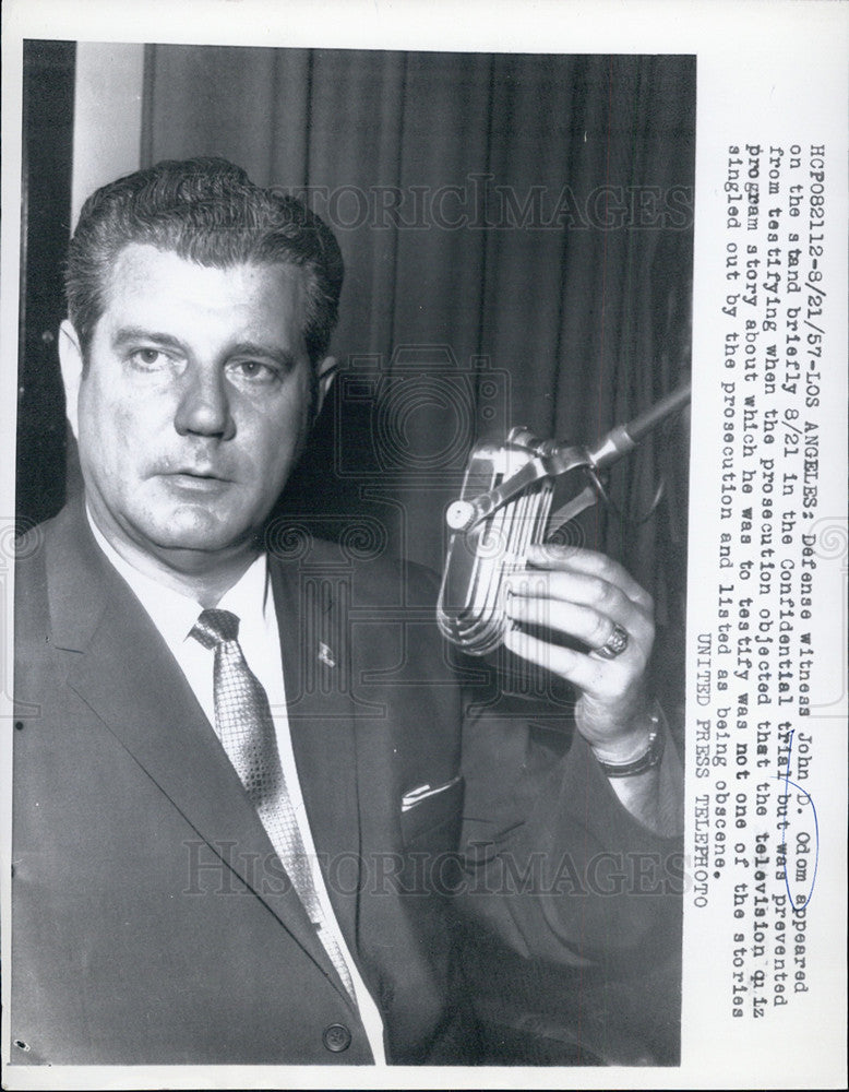 1957 Press Photo Defense Witness John D. Odom in Confidential Trial - Historic Images