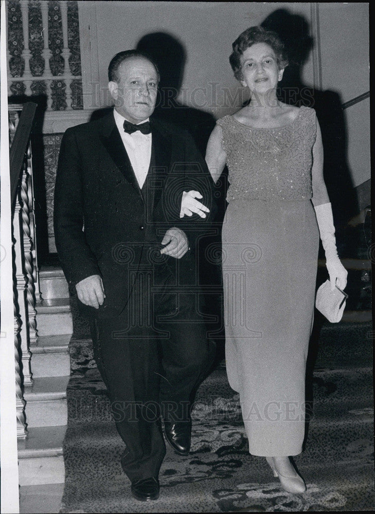 1968 Press Photo Sculptor Igon Weiner and his wife - Historic Images