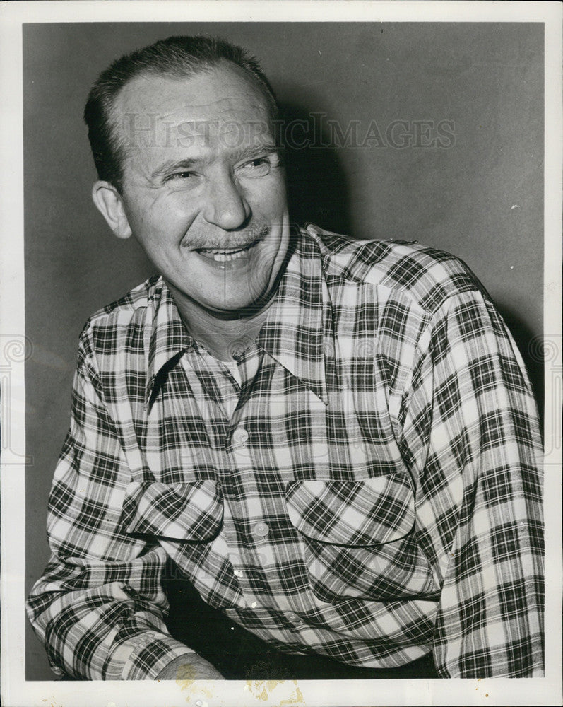 1954 Press Photo Actor Chet Roble - Historic Images