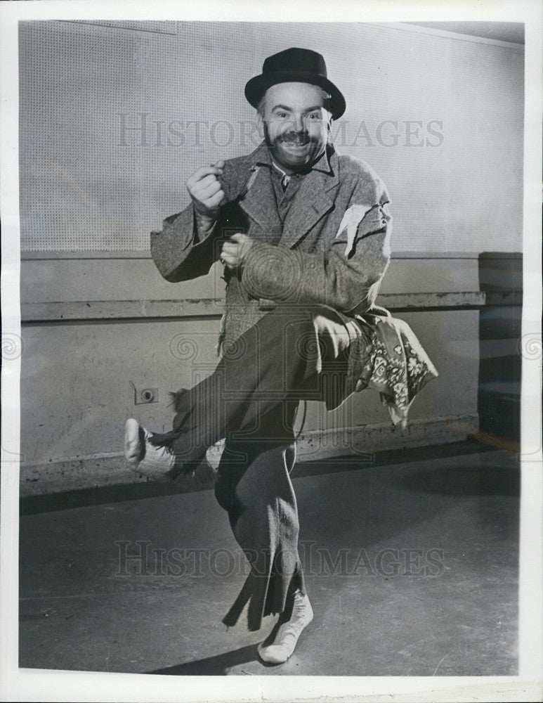 1951 Press Photo Johnny Olsen - Historic Images