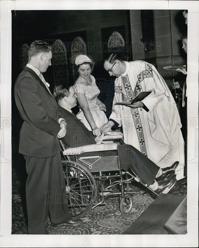 1954 Press Photo Marriage Ceremony Dr. Thomas A. Michiels and wife Rhea Wallace - Historic Images