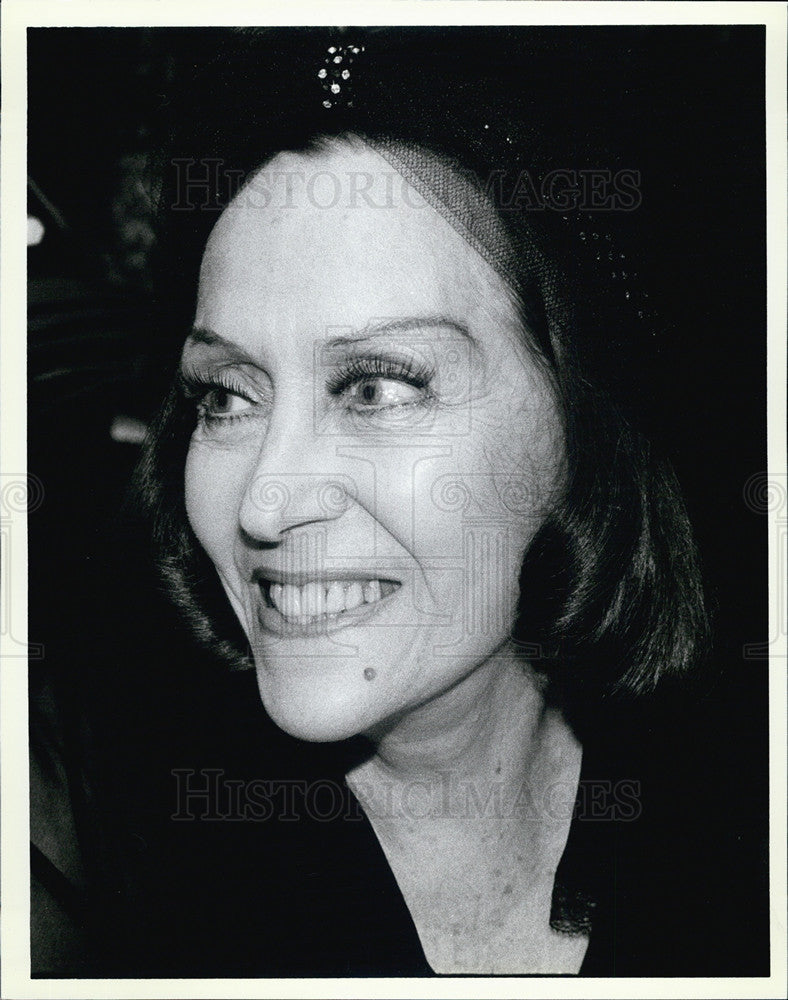 1975 Press Photo Actress Gloria Swanson - Historic Images