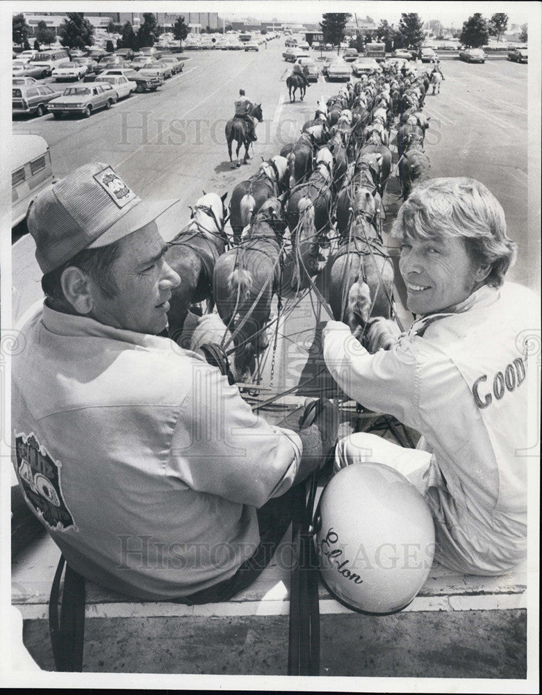 1979 Press Photo Eldon Rasmussen,rookie Indy 500 race driver and 40 horse hitch - Historic Images