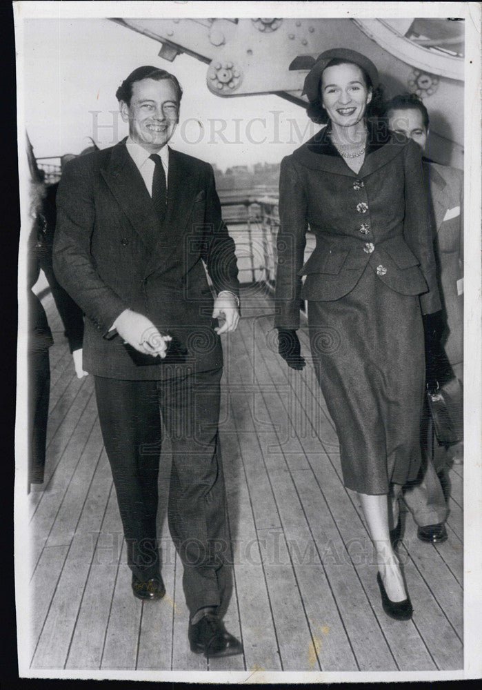 1949 Press Photo Marquess Milford Haven Romaine Simpson - Historic Images