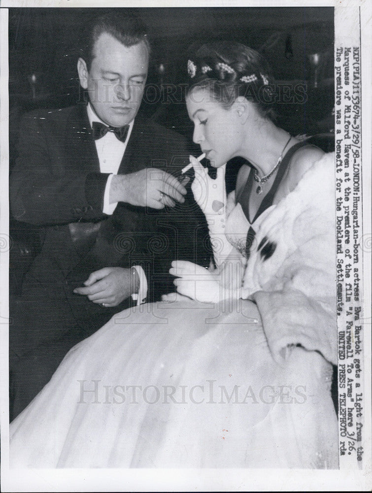 1958 Press Photo Hungarian Actress Eva Bartok  and Marquess Of Milford Haven - Historic Images