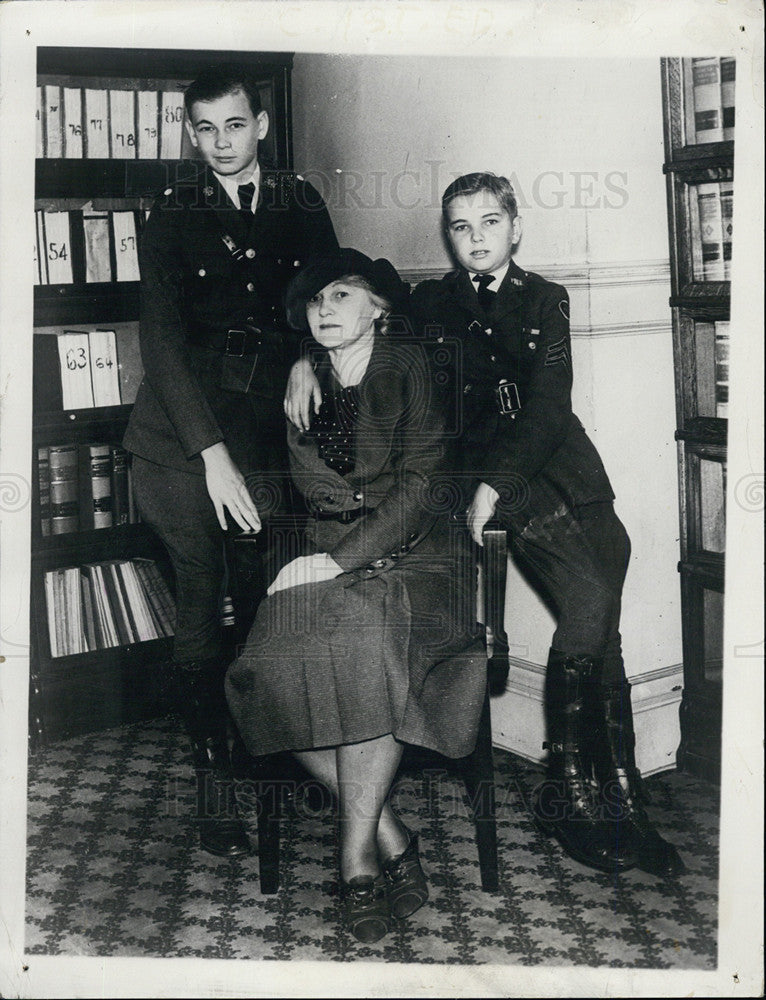 1932 Press Photo Mrs. Victoire Hale Miljan & Patrick Creighton & Robert Lowe - Historic Images