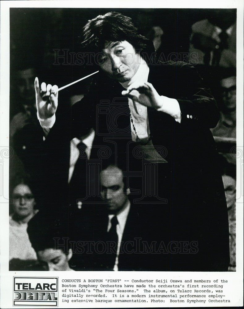 1991 Press Photo Conductor Seiji Ozawa with the Boston Symphony Orchestra - Historic Images