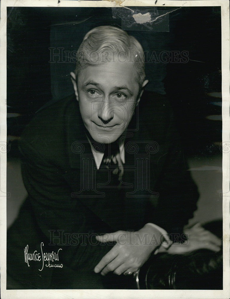 1951 Press Photo Playwright Frank Hurburt O&#39;Hara newspaper interview - Historic Images