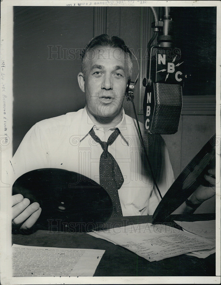 1941 Press Photo Norman Ross Music Radio Host - Historic Images
