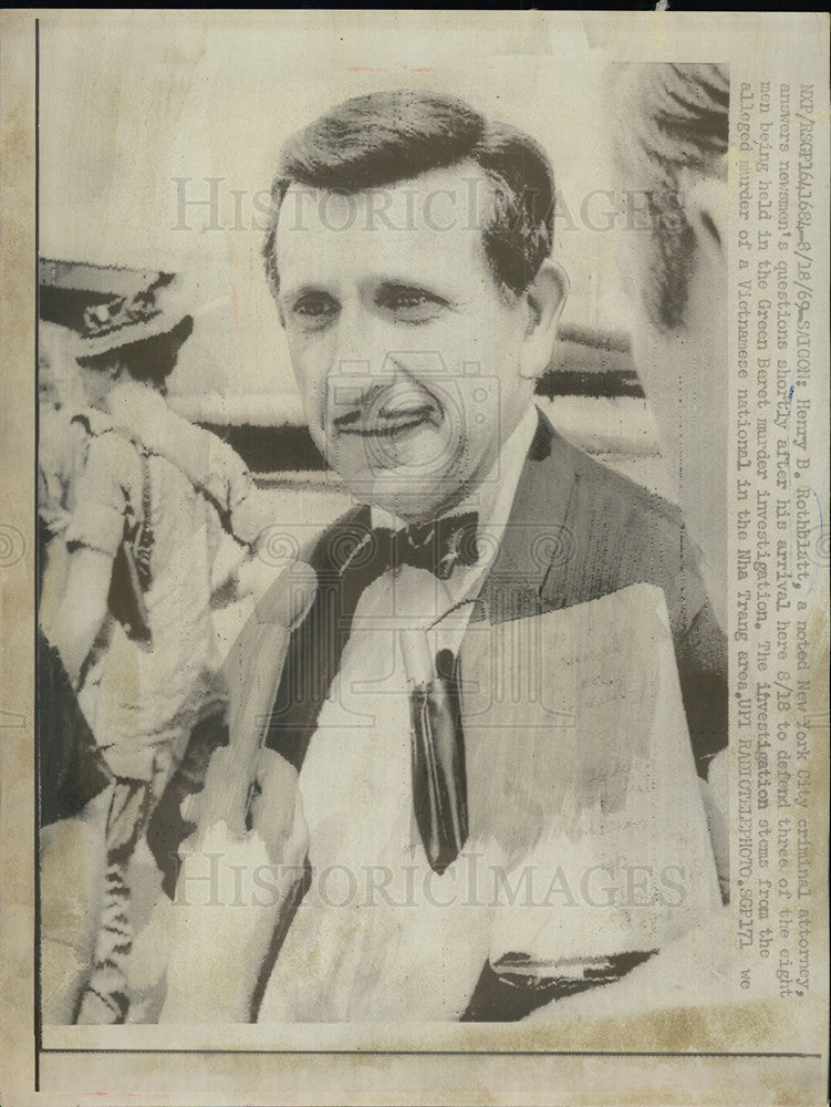 1969 Press Photo Henry B. Rothblatt, criminal attorney, defending 3 in the Green - Historic Images