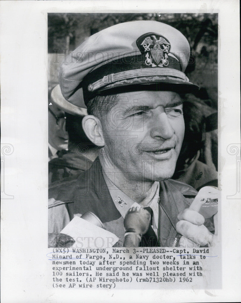 1962 Press Photo Capt David Minard,a Navy doctoer - Historic Images