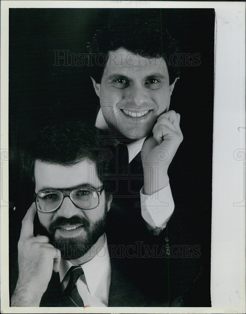 1986 Press Photo Brothers Carnig &amp; Armen Minasian,Oriental carpet business owner - Historic Images