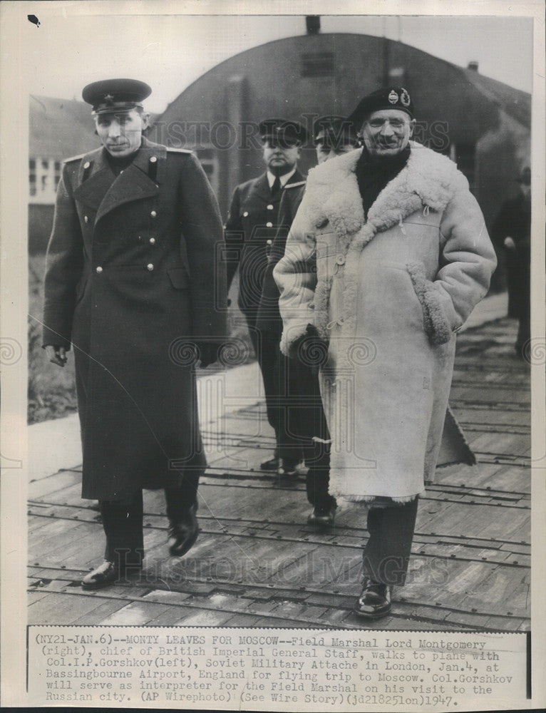 1947 Press Photo Lt Gen Sir Bernard Montgomery w/ Col IP Gorshkov in London - Historic Images