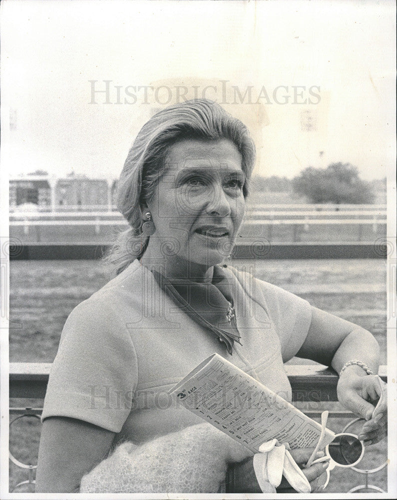 1969 Press Photo Mrs Wayne Miller Alrington Park - Historic Images