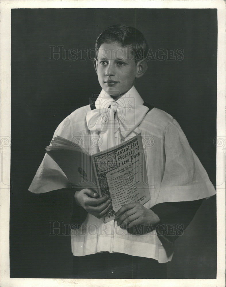 1945 Press Photo Robert Lis, soprano soloist. - Historic Images