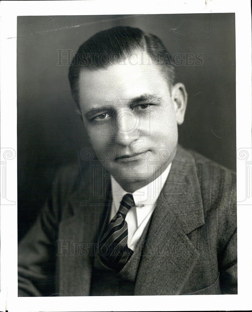 1941 Press Photo Lawyer Milford H. Olds - Historic Images