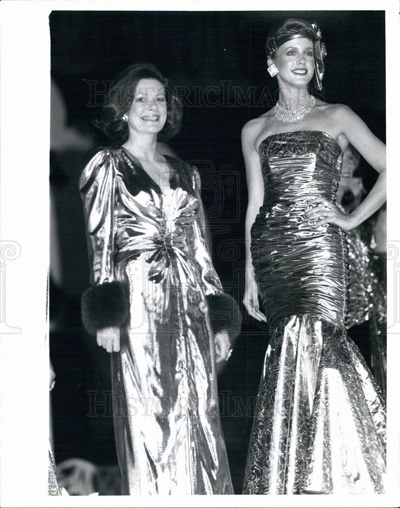 1986 Press Photo Presbyterian St Lukes Fashion Show,Ms deborah Norville - Historic Images