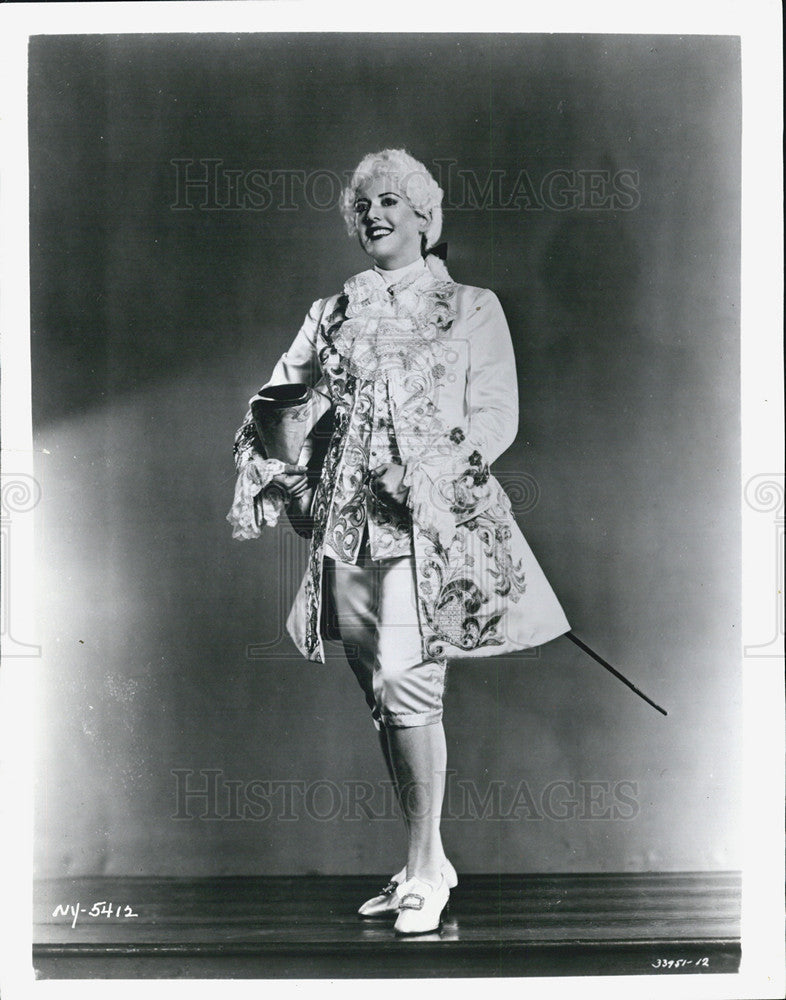 1954 Press Photo of opera star Martha Lipton in &quot;Der Rosenkavalier&quot; - Historic Images