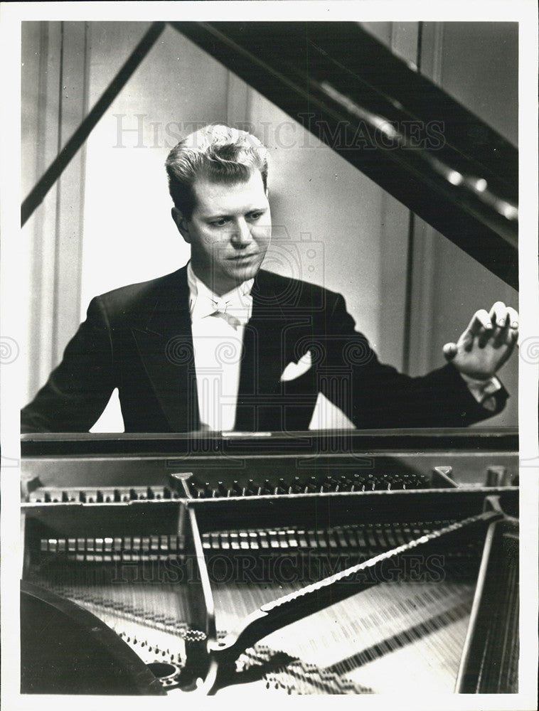 1956 Press Photo Pianist Eugene List - Historic Images