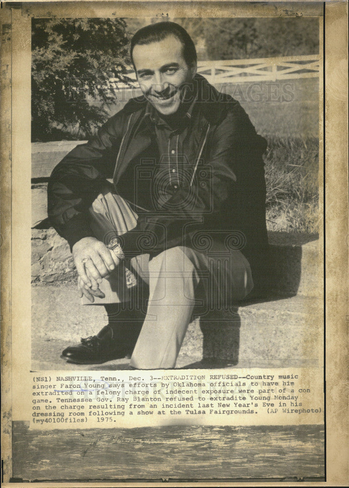 1975 Press Photo Farron Young - Historic Images