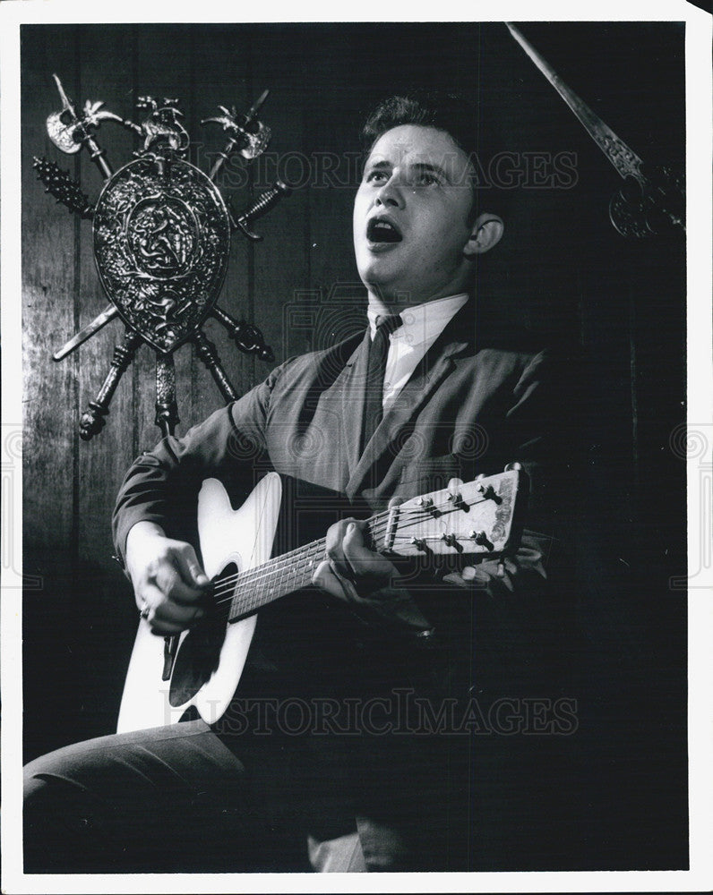 1965 Press Photo Henry Moore Singer - Historic Images