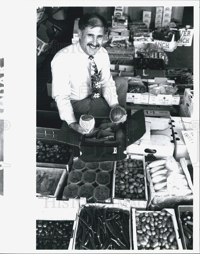 1991 Press Photo Michael Monteleone professional  produce buyer, - Historic Images