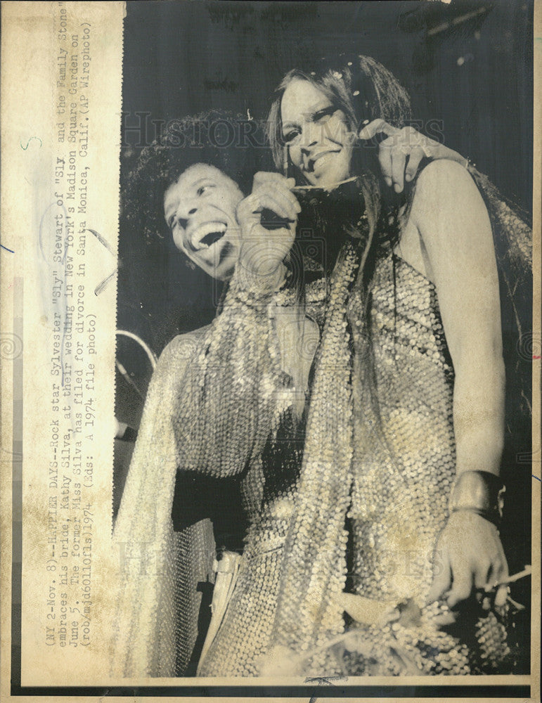 1974 Press Photo Sylvester Sly Stewart and his bride Kathy Silva - Historic Images