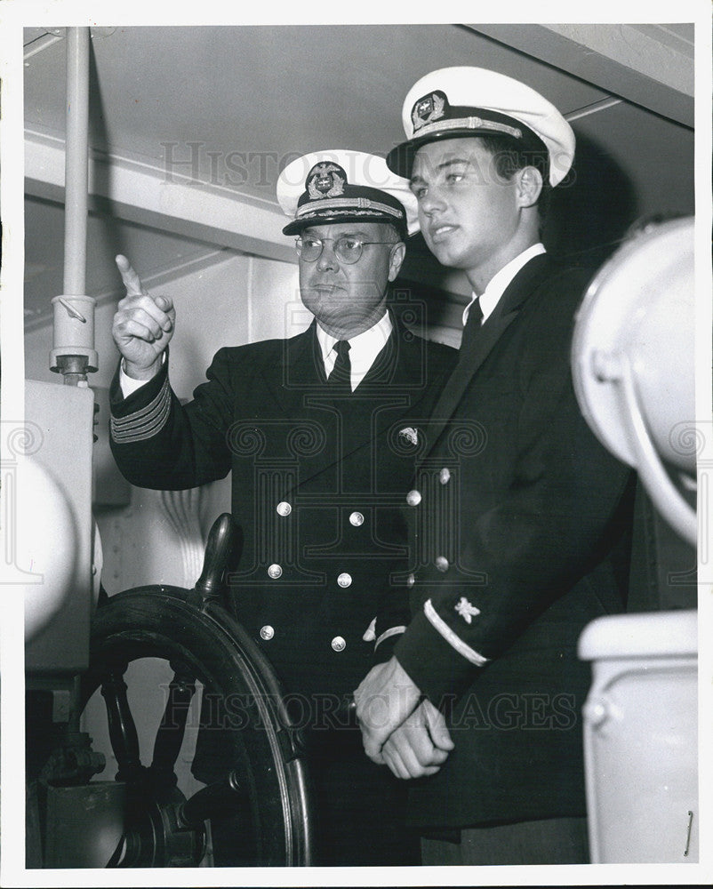 1957 Press Photo John Fell Stevenson on board SS President Polk w. Capt. Windas - Historic Images