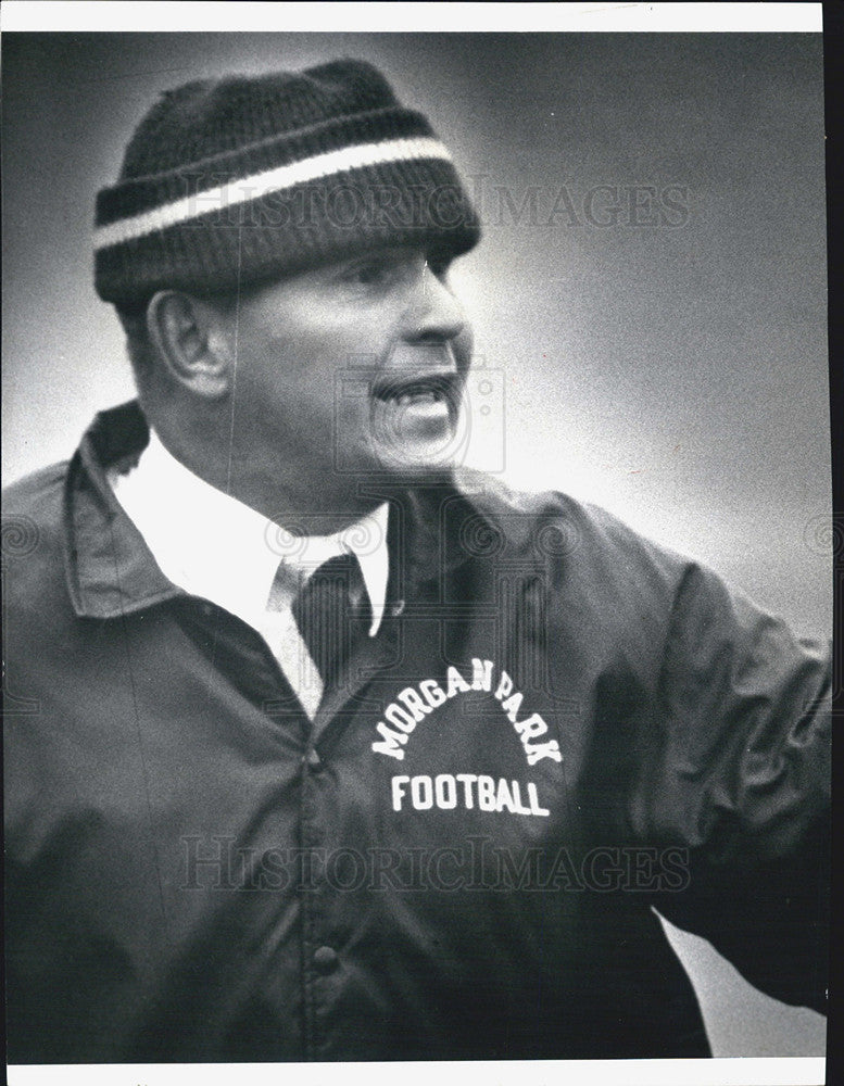 1971 Press Photo Catholic High School Coach Joe Stepanek - Historic Images