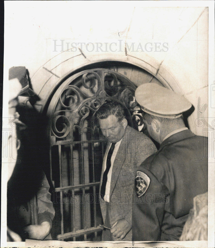 1959 Press Photo Prison Warden Floyd E.Powell, main turret gate Montana prison. - Historic Images