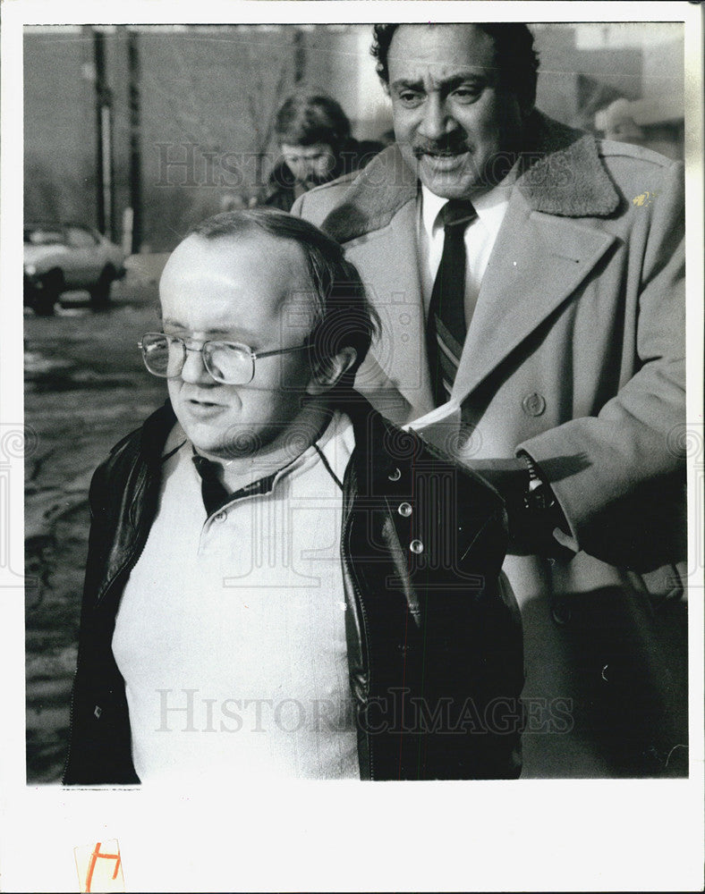 1985 Press Photo Jerry Wayne Powell Arrested for Shooting at Workplace - Historic Images