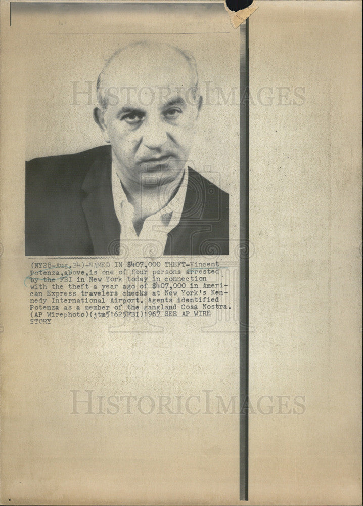 1967 Press Photo Vincent Potenza Thef, arrested by the FBIin New York City. - Historic Images