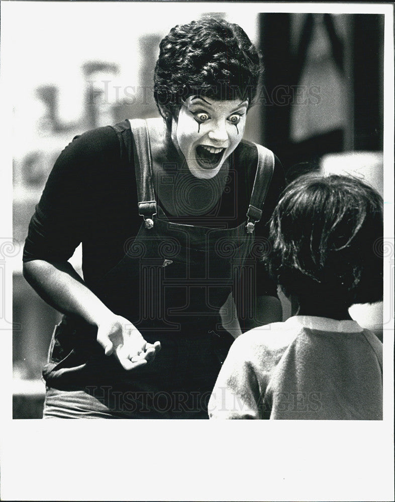 1979 Press Photo Performer at Chicago Fest - Historic Images