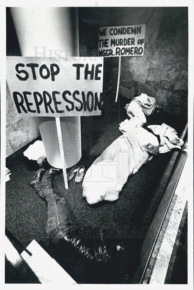 1981 Press Photo Members of the Chicago Committee in Solidarity - Historic Images