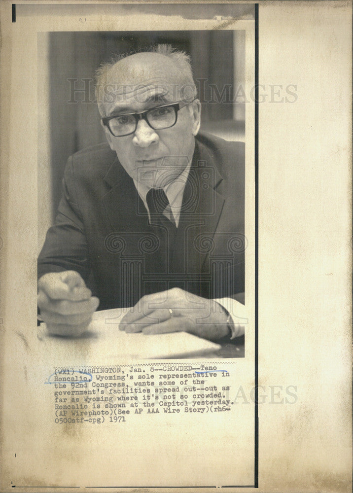 1971 Press Photo Teno Roncalio,Congressman from Wyoming - Historic Images