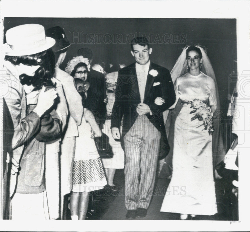 1965 Press Photo Gordon EWaddell weds Mary Oppenheimer - Historic Images