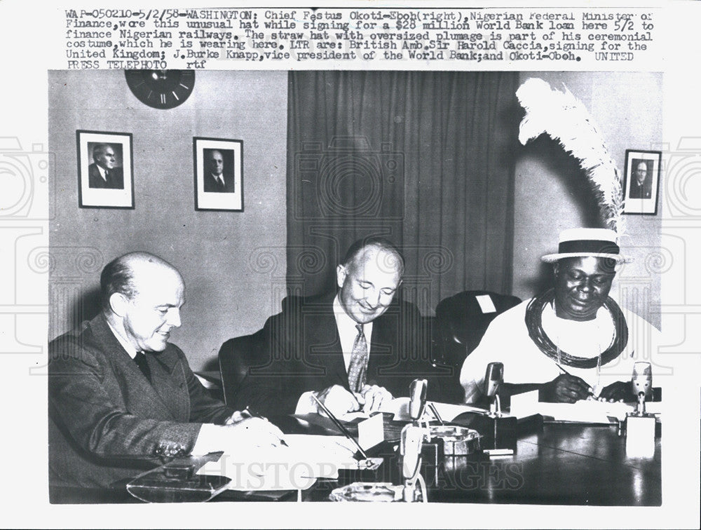 1958 Press Photo Nigerian Federal Minister of Finance  Chief Festus Okoti-Eboh - Historic Images