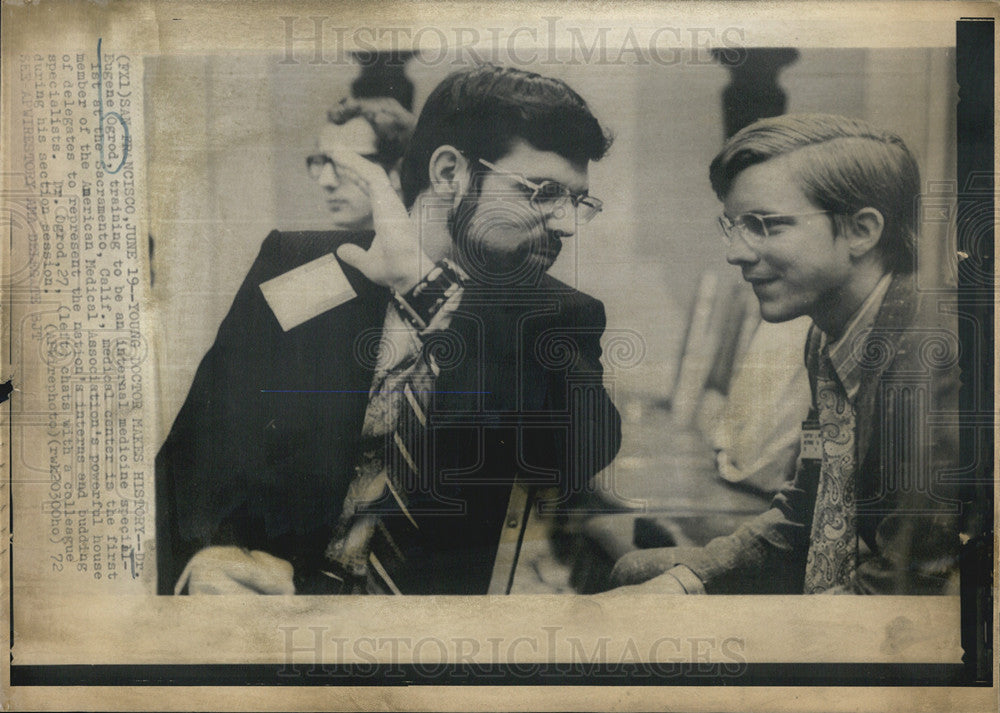 Press Photo Dr. Eugene Ogrod Represents Nation&#39;s Interns and Budding Specialists - Historic Images