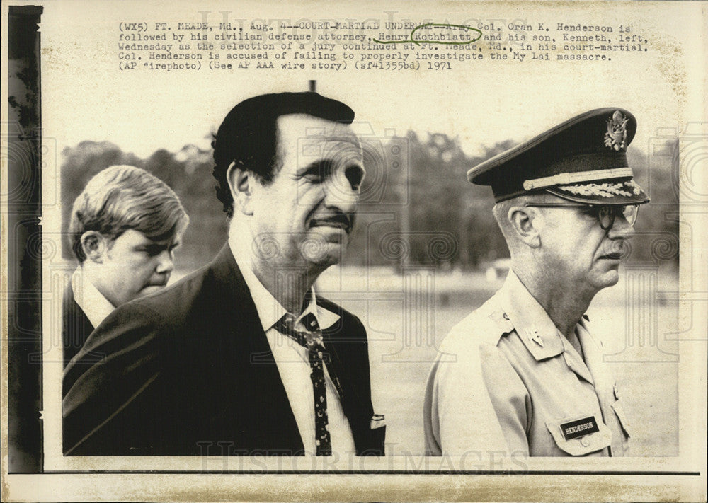 1971 Press Photo Army Col Oran K Henderson and defense attoney Henry Rothblatt - Historic Images